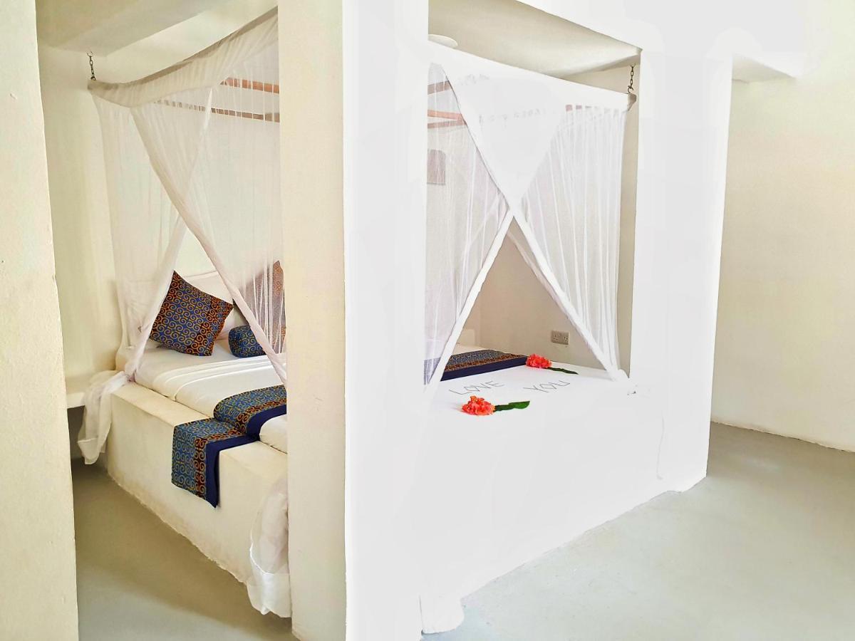 Blue Palm Zanzibar Bed & Breakfast Буейю Екстериор снимка