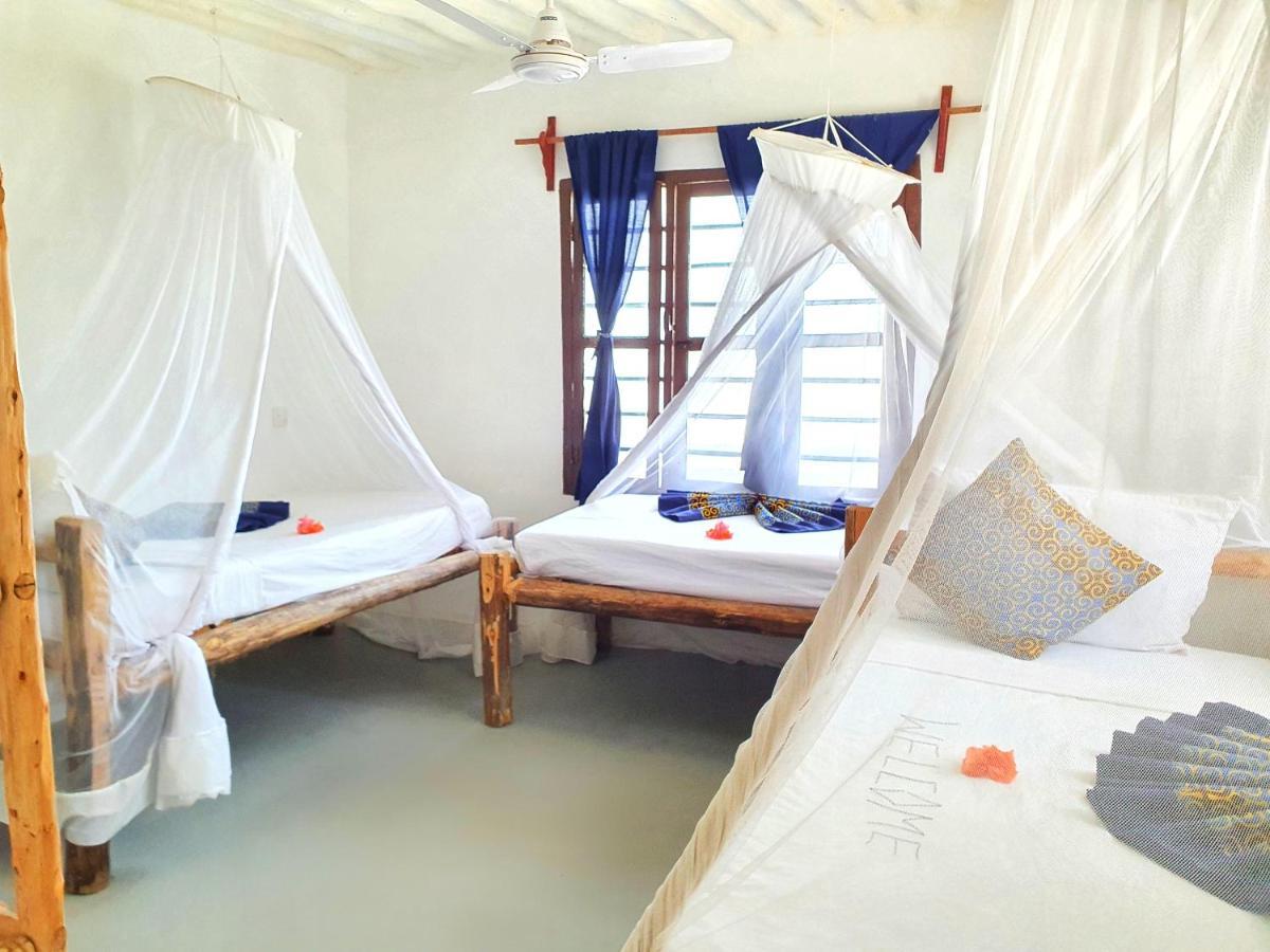 Blue Palm Zanzibar Bed & Breakfast Буейю Екстериор снимка